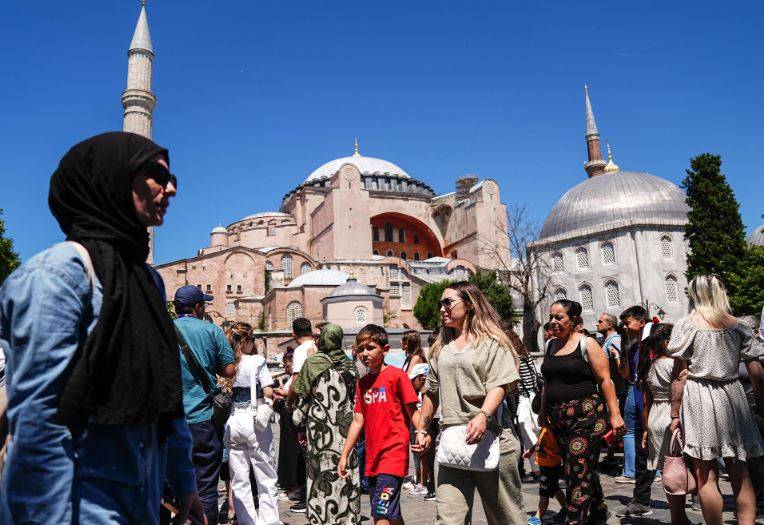 Türkiye'ye en çok turist gönderen ülkeler belli oldu 3